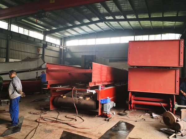 皮帶輸送機(jī)